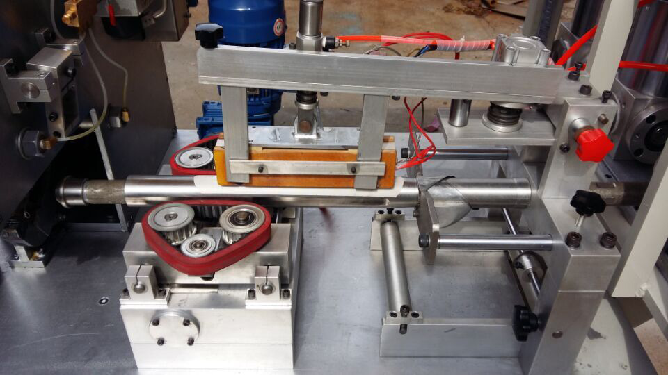 膏体灌装机产品细节图